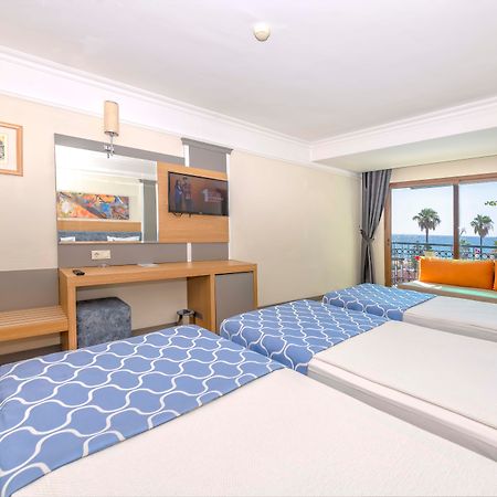 Labada Beach Hotel Çamyuva Buitenkant foto
