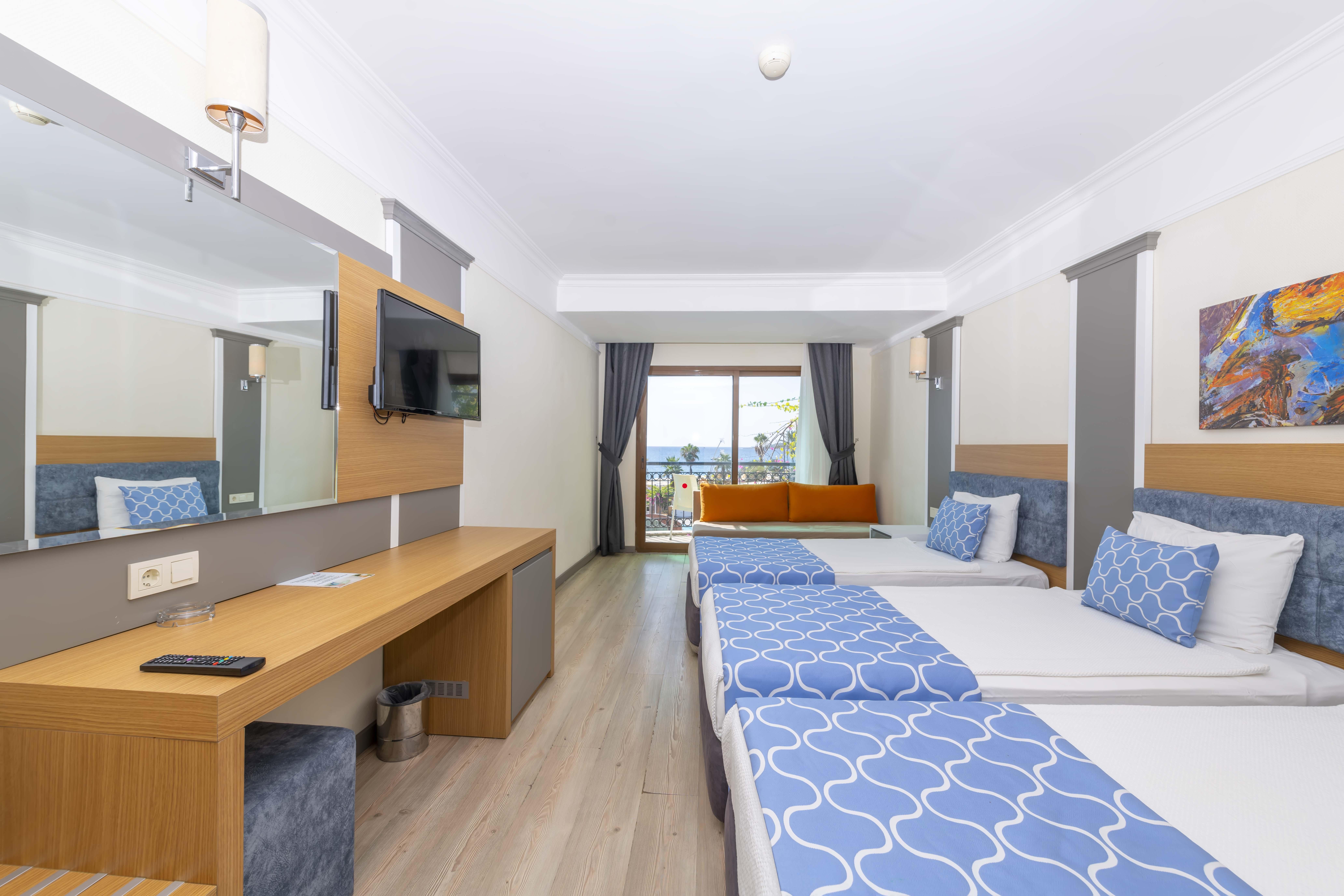 Labada Beach Hotel Çamyuva Buitenkant foto