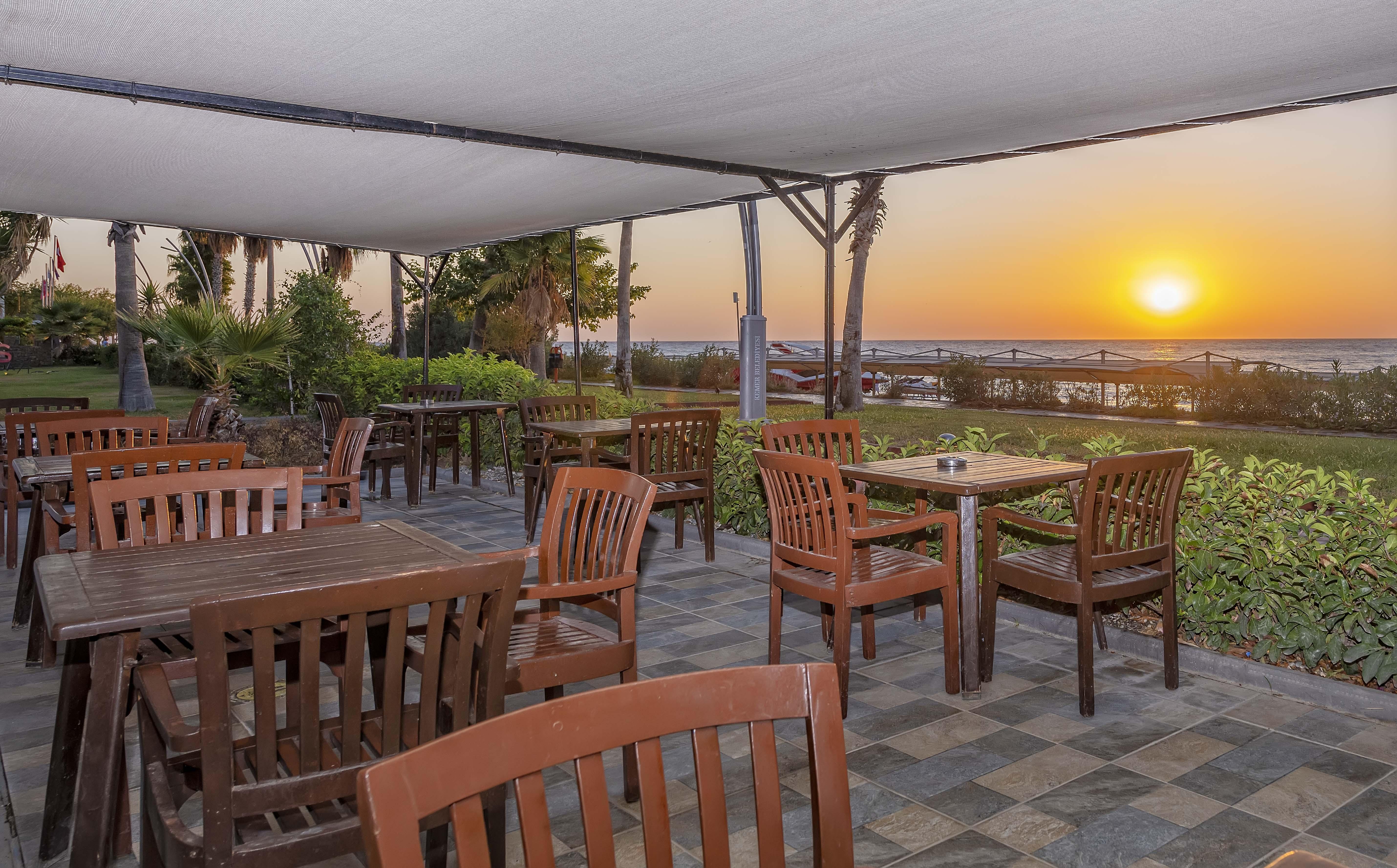 Labada Beach Hotel Çamyuva Buitenkant foto
